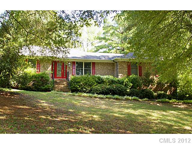 215 Hillside Dr, Monroe, NC 28112 photo 1