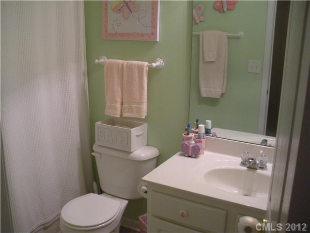 9237 Glenashley Dr, Cornelius, NC 28031 photo 13