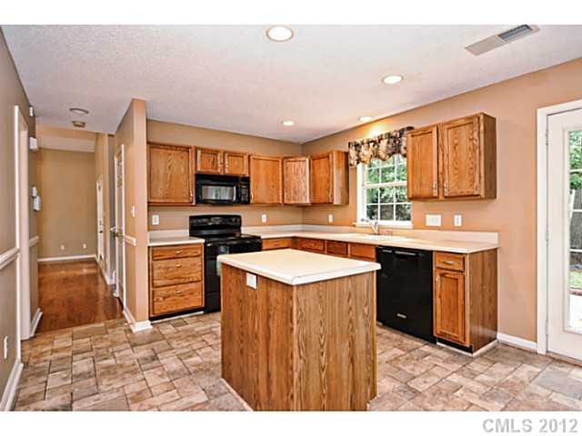 114 Kinderston Dr, Davidson, NC 28036 photo 7