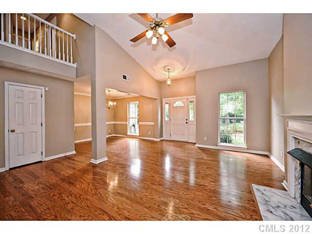 114 Kinderston Dr, Davidson, NC 28036 photo 2