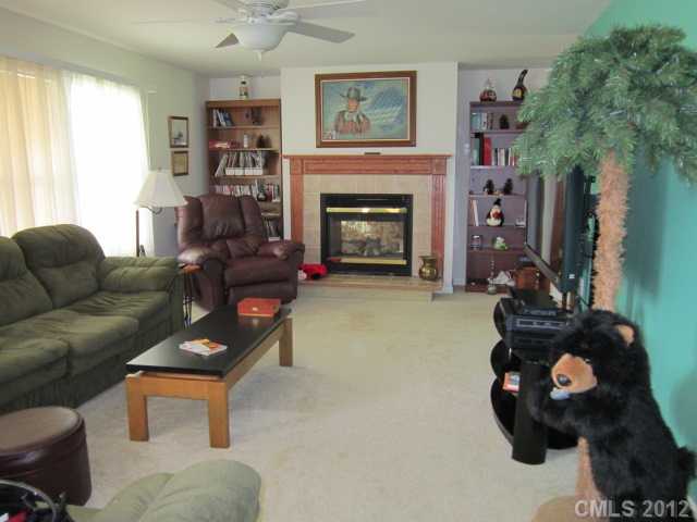 114 Rabbit Hwy, Harmony, NC 28634 photo 2