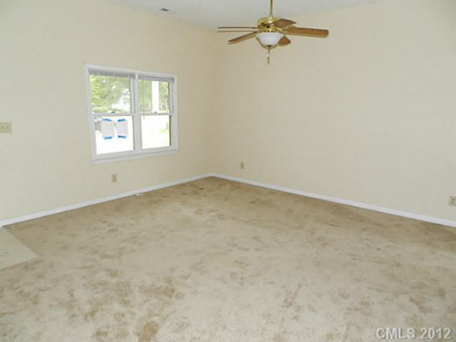 913 Cameron Ct, Monroe, NC 28112 photo 5