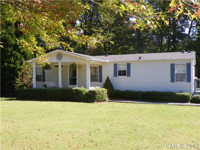 3811 Shadowcrest Dr, Concord, NC 28027 photo 1