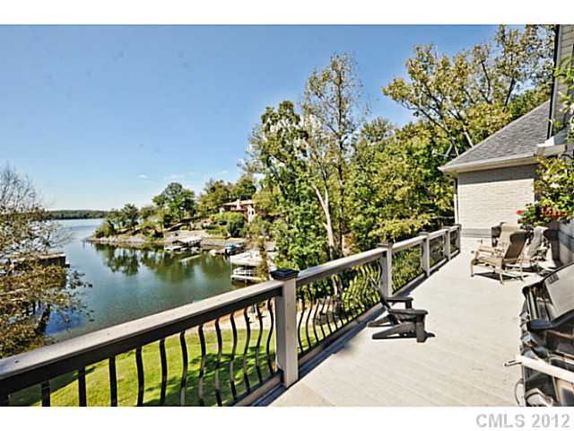 29022 Windjammer Dr, Tega Cay, SC 29708 photo 2