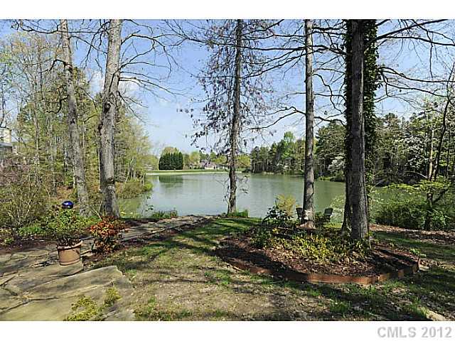 18810 Derbyton Way, Davidson, NC 28036 photo 2