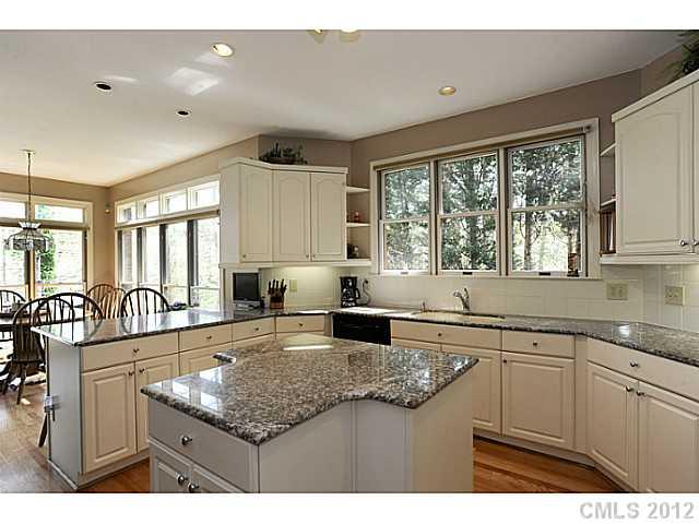 18810 Derbyton Way, Davidson, NC 28036 photo 4