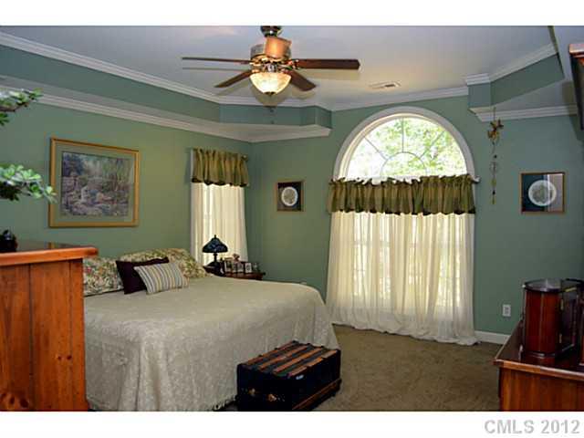 2897 NE Palmer Dr, Conover, NC 28613 photo 9