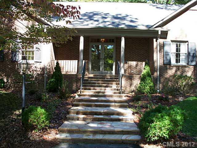 305 Stuart Dr, Salisbury, NC 28144 photo 3