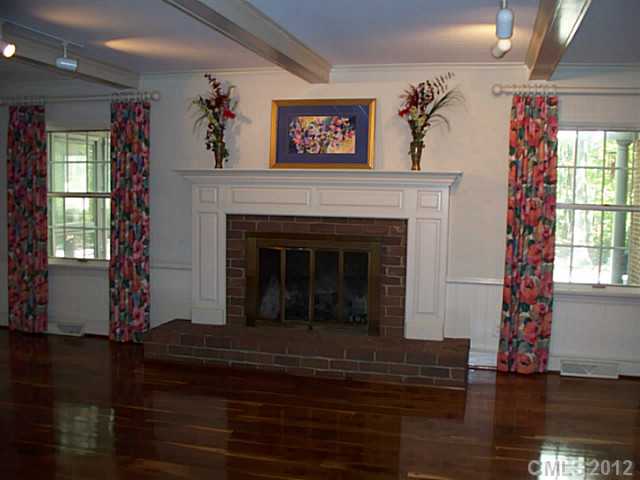 305 Stuart Dr, Salisbury, NC 28144 photo 9