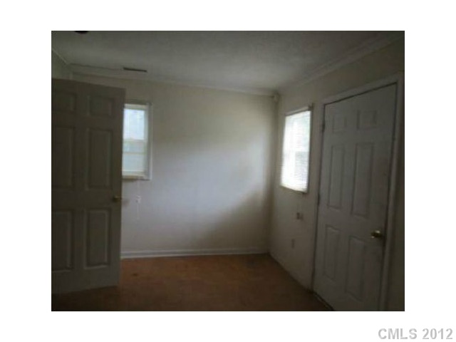 110 Independence Loop, Statesville, NC 28625 photo 5