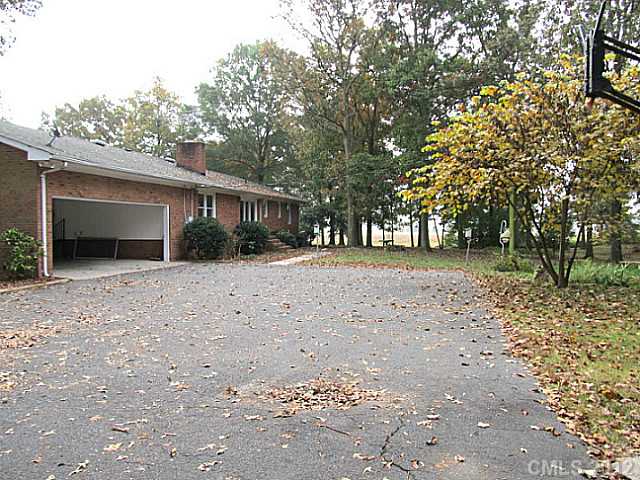 603 Ridge Rd, Monroe, NC 28110 photo 13