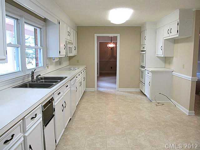 603 Ridge Rd, Monroe, NC 28110 photo 6