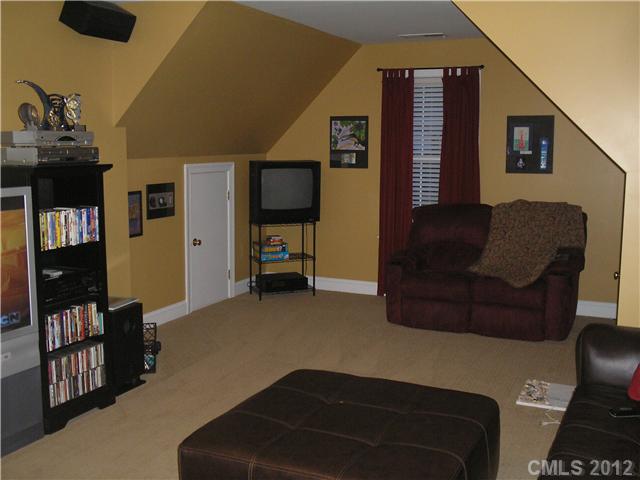 19116 Glouster Ct, Cornelius, NC 28031 photo 15