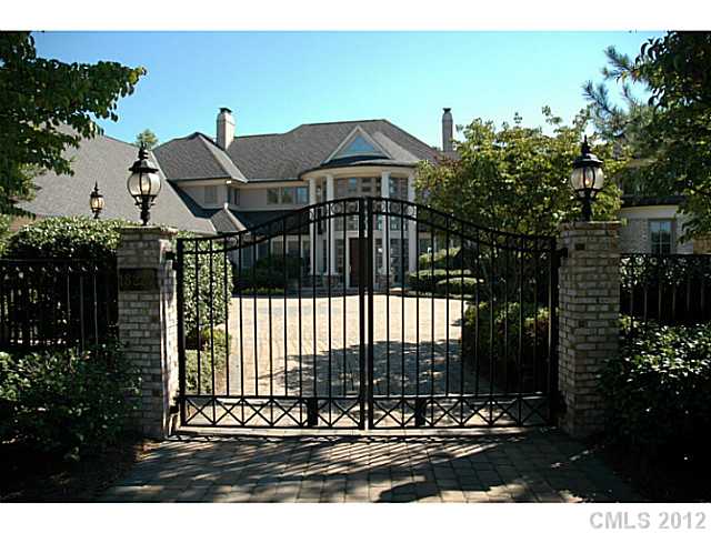 18227 Capstan Greens Rd, Cornelius, NC 28031 photo 2