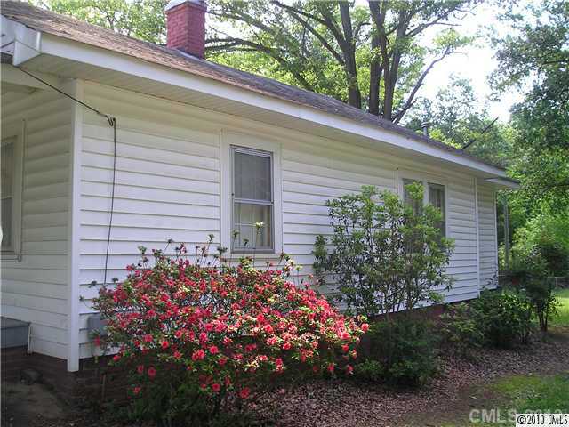 614 Deese St, Monroe, NC 28112 photo 2
