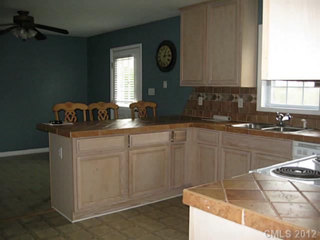8321 Morgan Mill Rd, Monroe, NC 28110 photo 6