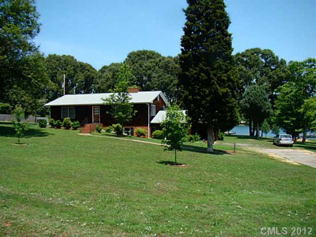 4204 Mcgee Point Rd, Terrell, NC 28682 photo 1