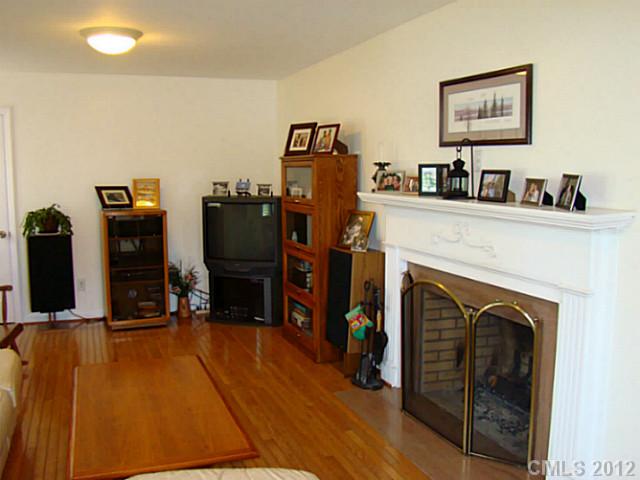 4204 Mcgee Point Rd, Terrell, NC 28682 photo 4