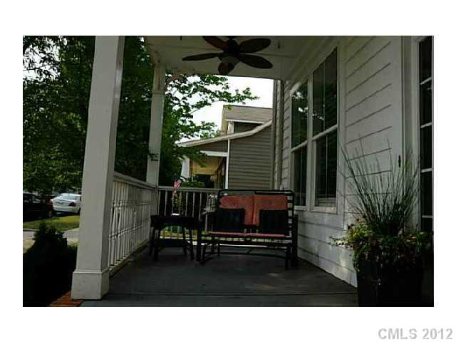 210 Ohenry Ave, Davidson, NC 28036 photo 2