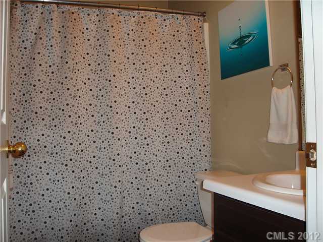 829 Highlander Ct, Concord, NC 28025 photo 5