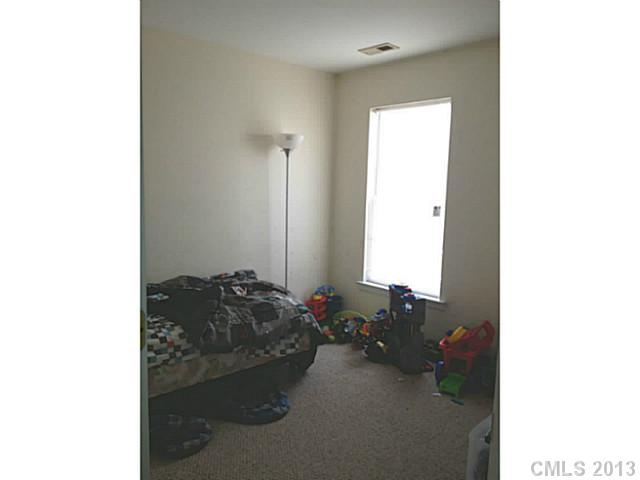 1519 Rumstone Ln, Charlotte, NC 28269 photo 6