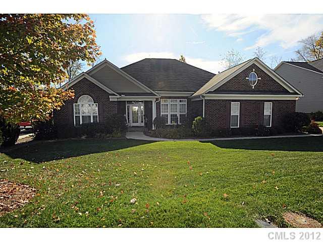 7530 Common Oak Dr, Stanley, NC 28164 photo 1