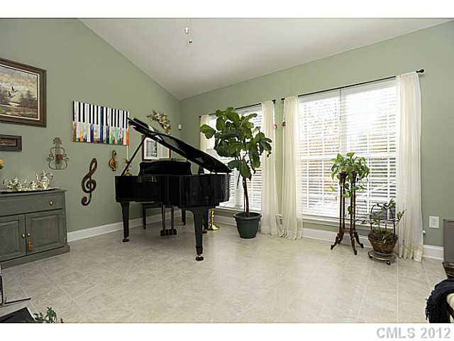 7530 Common Oak Dr, Stanley, NC 28164 photo 5