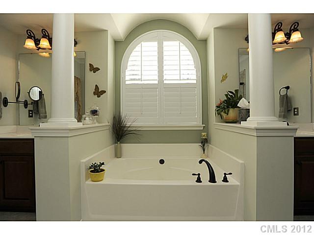 7530 Common Oak Dr, Stanley, NC 28164 photo 13