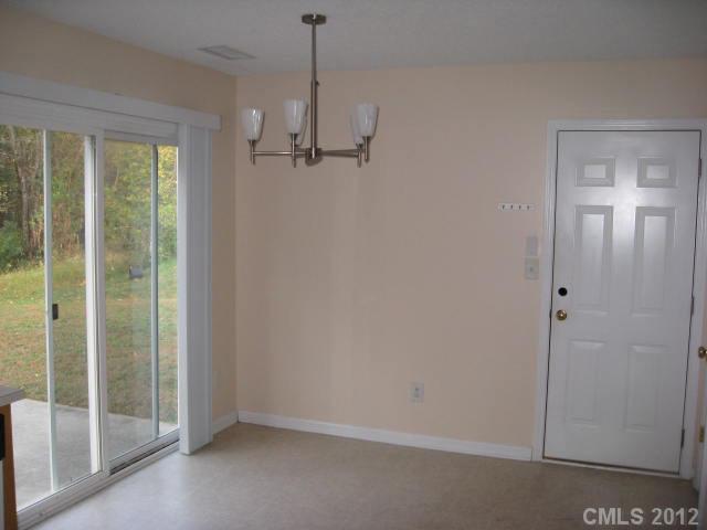 1610 Summit Ridge Ln, Kannapolis, NC 28083 photo 4
