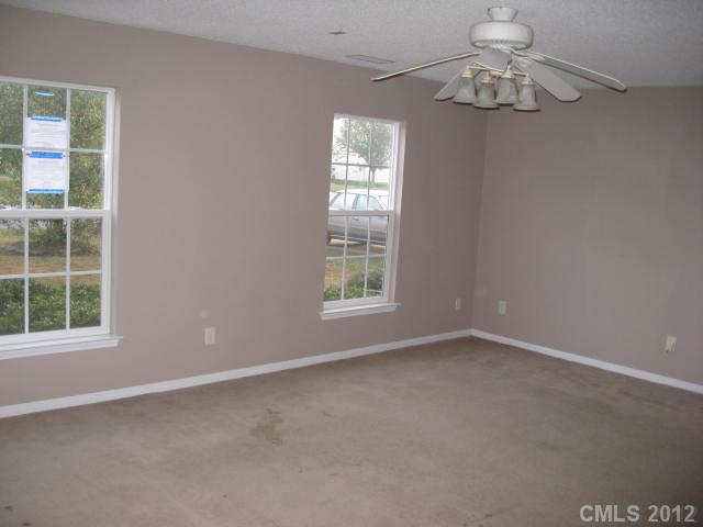 1610 Summit Ridge Ln, Kannapolis, NC 28083 photo 3