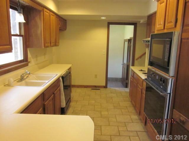 8075 Mauney Rd, Mount Pleasant, NC 28124 photo 5