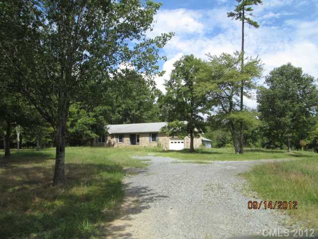 8075 Mauney Rd, Mount Pleasant, NC 28124 photo 2