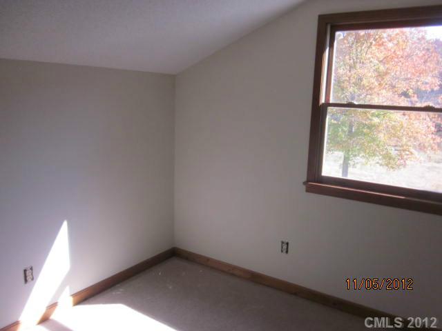 8075 Mauney Rd, Mount Pleasant, NC 28124 photo 9