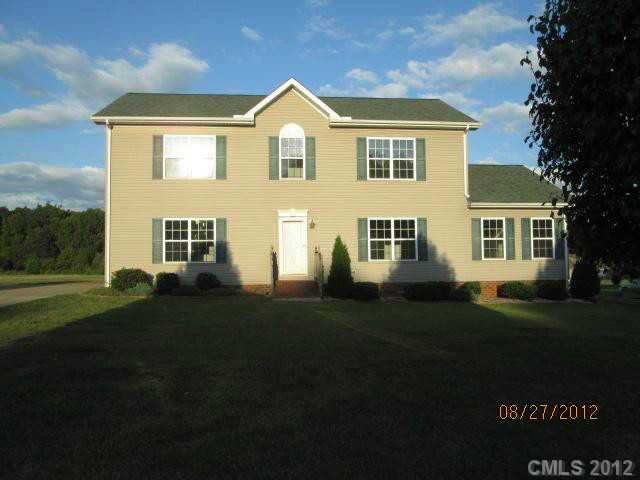 1177 Landsdown Dr, Salisbury, NC 28147 photo 1