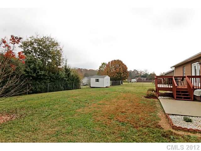 4084 Robins Ln, Conover, NC 28613 photo 16