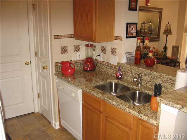 18605 Ruffner 1b Dr #1B, Cornelius, NC 28031 photo 3