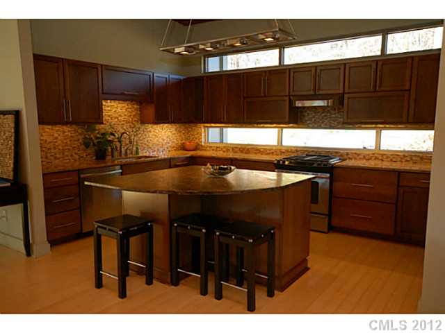 615 Walnut St, Davidson, NC 28036 photo 7