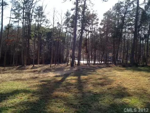 20403 Queensdale Dr, Cornelius, NC 28031 photo 4