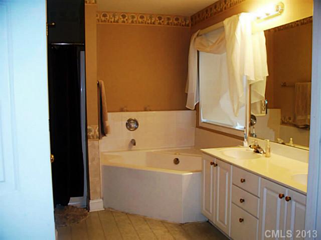 201 Sidney Ct, Monroe, NC 28110 photo 10