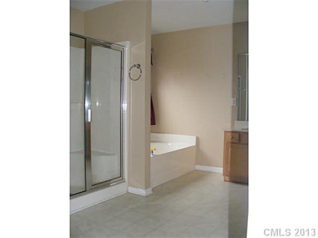 15439 Crossing Gate Dr, Cornelius, NC 28031 photo 10