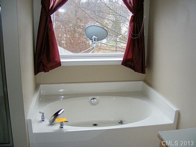 15439 Crossing Gate Dr, Cornelius, NC 28031 photo 11
