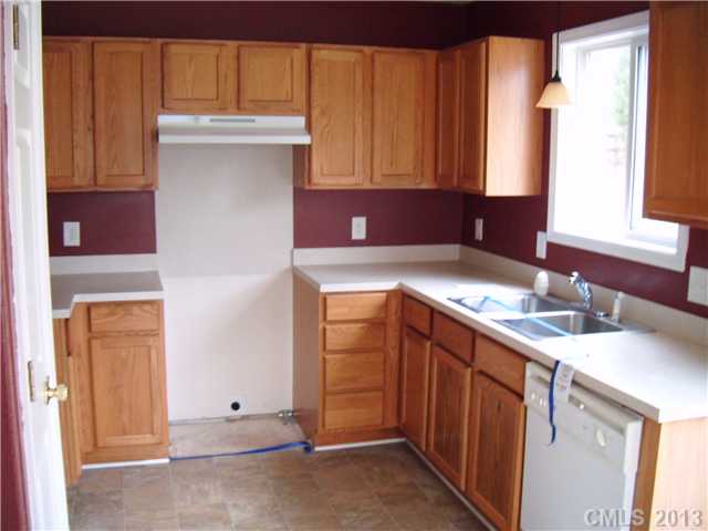 1001 Snake River Ct, Monroe, NC 28110 photo 4