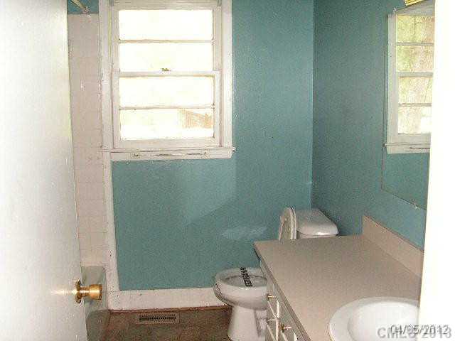 5534 Second Rd, Wilson, NC 27893 photo 6