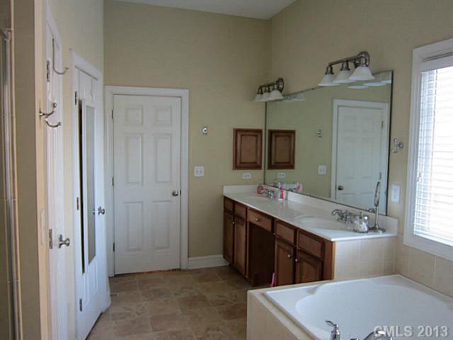 435 Third Baxter St, Fort Mill, SC 29708 photo 3