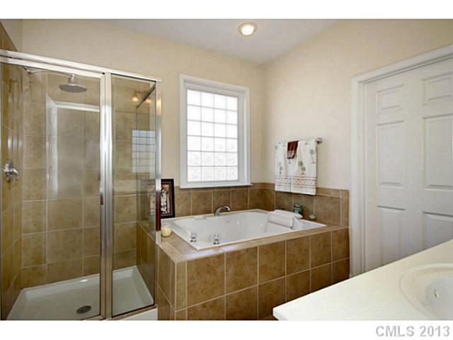 19339 Windjammer Cir, Cornelius, NC 28031 photo 14