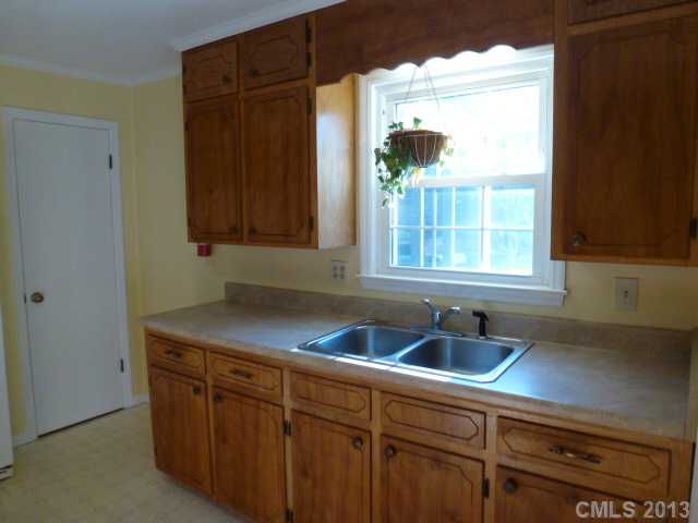 1632 Converse St, Lancaster, SC 29720 photo 6