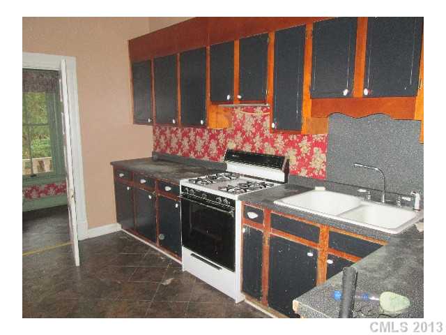 609 Lancaster Ave, Monroe, NC 28112 photo 4
