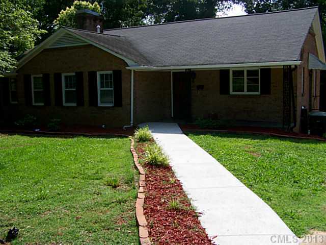 1109 Emerald Dr, Salisbury, NC 28144 photo 1