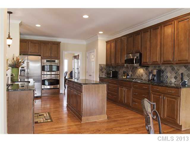 131 Hanover Ln, Davidson, NC 28036 photo 3