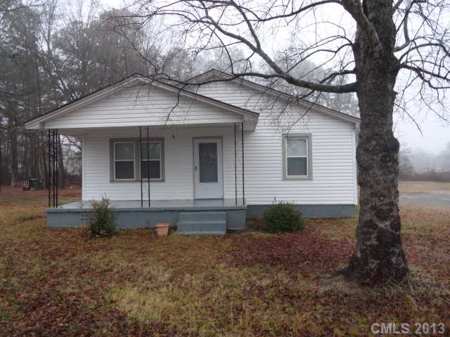 823 Generation Ln, Clover, SC 29710 photo 2
